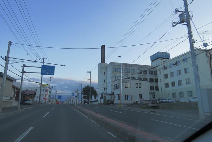 webnews今朝の北見/とん田通り、南大通り交差点から国道39号方向