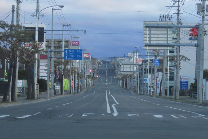 webnews今朝の北見/交差点から奥は常呂方面