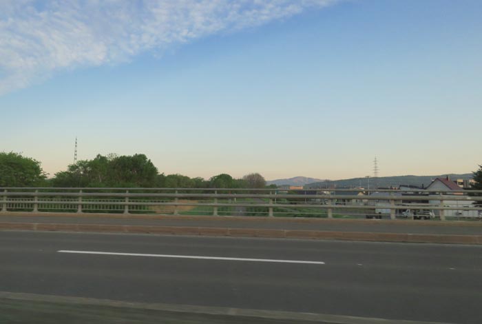 webnews今朝の北見／無加川橋から仁頃山方向