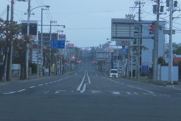 webnews今朝の北見/交差点から奥は常呂方面