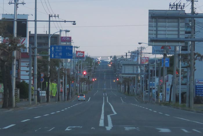 webnews今朝の北見/交差点から奥は常呂方面