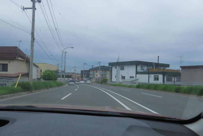 webnews今朝の北見/無加川橋を渡り南大通り交差点方向