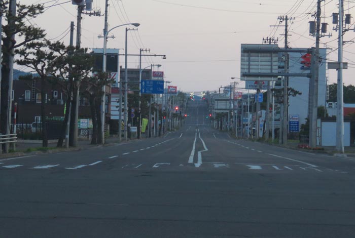 webnews今朝の北見/交差点から奥は常呂方面