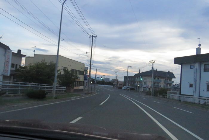 webnews今朝の北見/無加川橋を渡り南大通り交差点方向