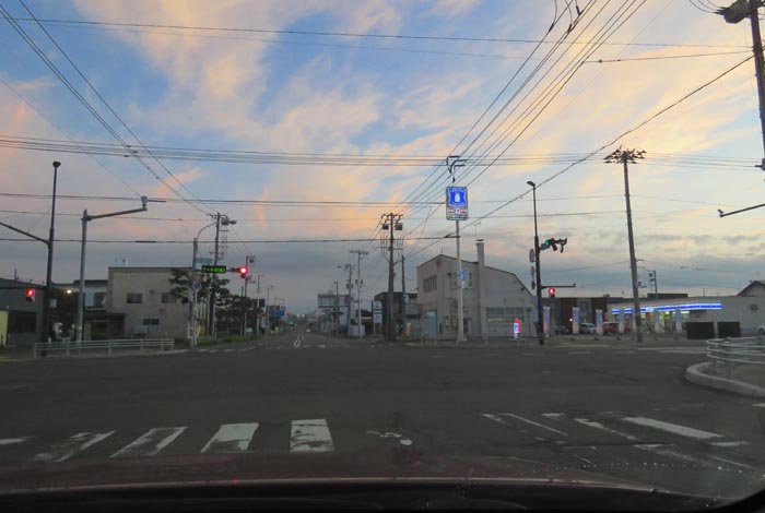 webnews今朝の北見/交差点から奥は常呂方面