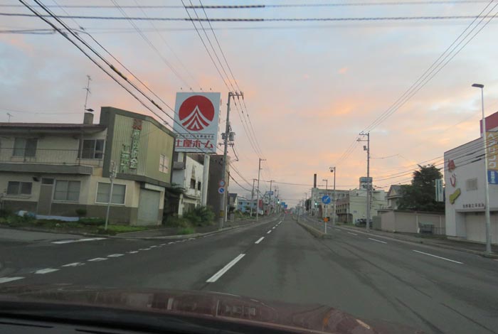 webnews今朝の北見/とん田通り、南大通り交差点から国道39号方向