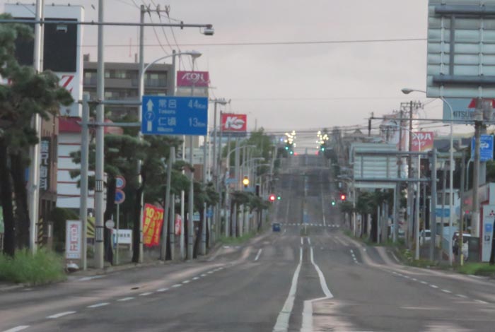webnews今朝の北見/交差点から奥は常呂方面