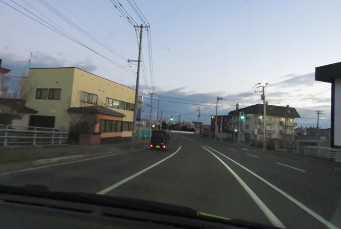 webnews今朝の北見/無加川橋を渡り南大通り交差点方向