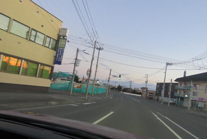 webnews今朝の北見/無加川橋を渡り南大通り交差点方向