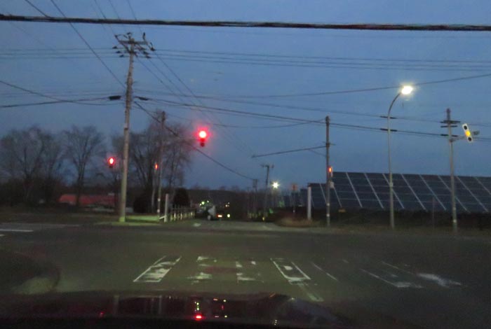 webnews今朝の北見/交差点から奥が無加川の右岸堤防