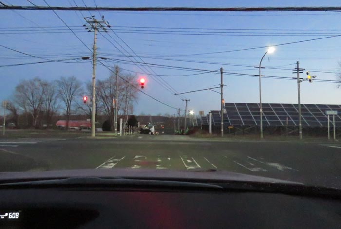 webnews今朝の北見/交差点から奥が無加川の右岸堤防