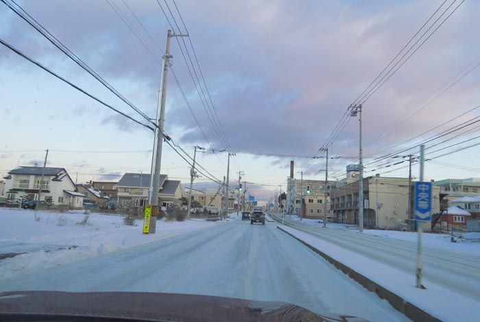 webnews今朝の北見/とん田通り、南大通り交差点から国道39号方向