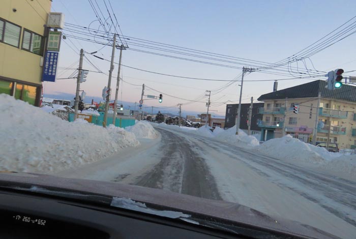 webnews今朝の北見/無加川橋を渡り南大通り交差点方向
