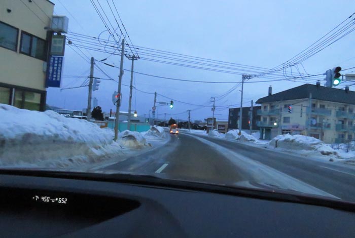 webnews今朝の北見/無加川橋を渡り南大通り交差点方向