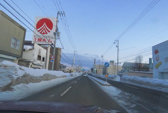 webnews今朝の北見/とん田通り、南大通り交差点から国道39号方向