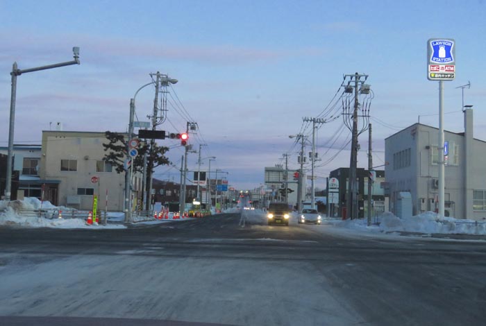 webnews今朝の北見/交差点から奥は常呂方面