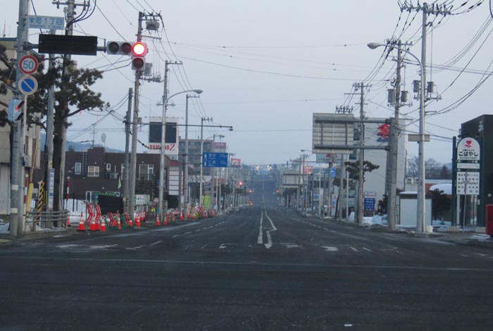 webnews今朝の北見/交差点から奥は常呂方面