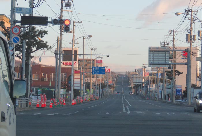 webnews今朝の北見/交差点から奥は常呂方面