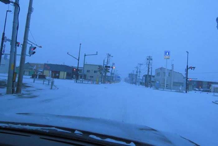 webnews今朝の北見/交差点から奥は常呂方面