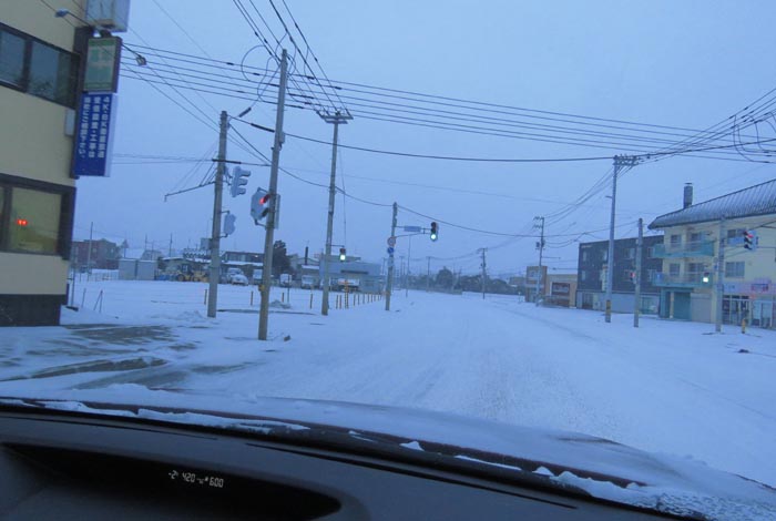 webnews今朝の北見/無加川橋を渡り南大通り交差点方向