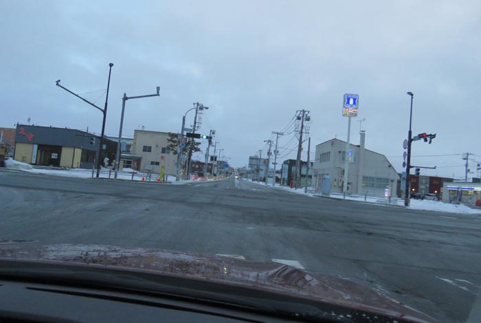 webnews今朝の北見/交差点から奥は常呂方面