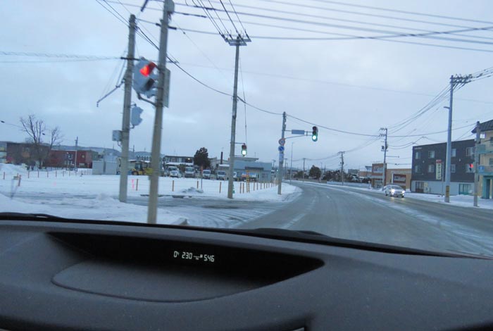 webnews今朝の北見/無加川橋を渡り南大通り交差点方向