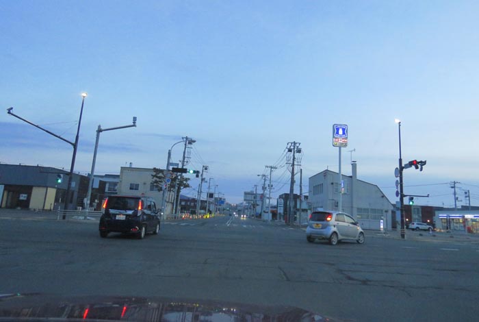 webnews今朝の北見/交差点から奥は常呂方面