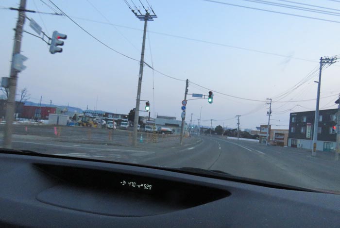 webnews今朝の北見/無加川橋を渡り南大通り交差点方向