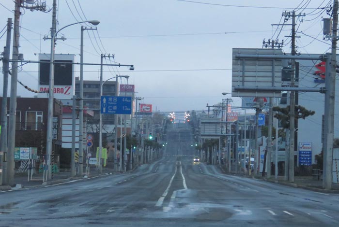 webnews今朝の北見/交差点から奥は常呂方面
