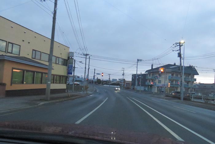 webnews今朝の北見/無加川橋を渡り南大通り交差点方向