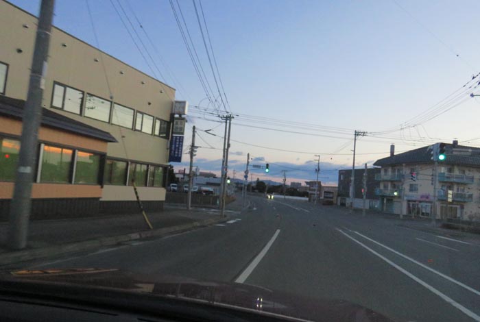 webnews今朝の北見/無加川橋を渡り南大通り交差点方向