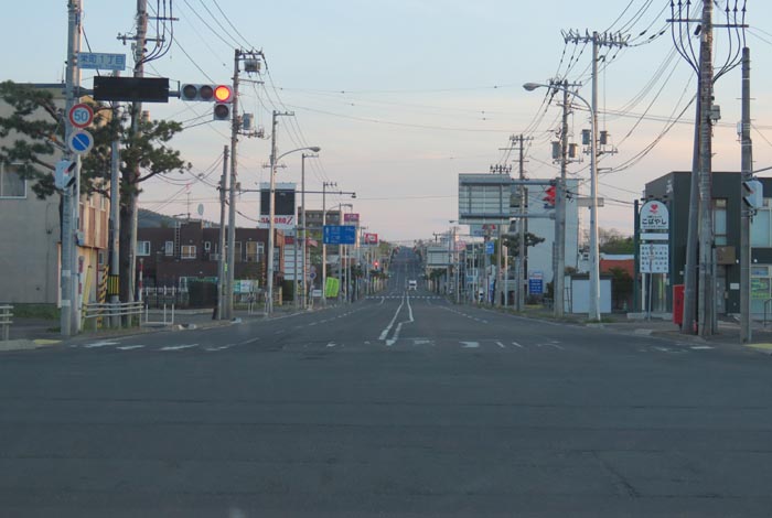 webnews今朝の北見/交差点から奥は常呂方面