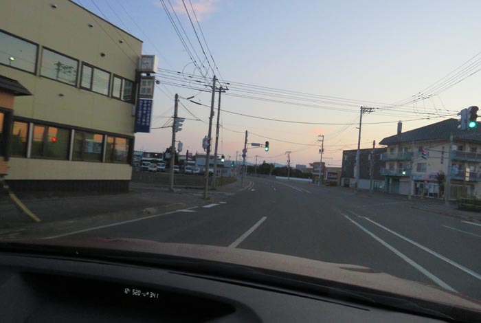 webnews今朝の北見/無加川橋を渡り南大通り交差点方向